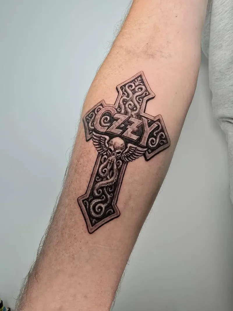 Tattoo Cruz