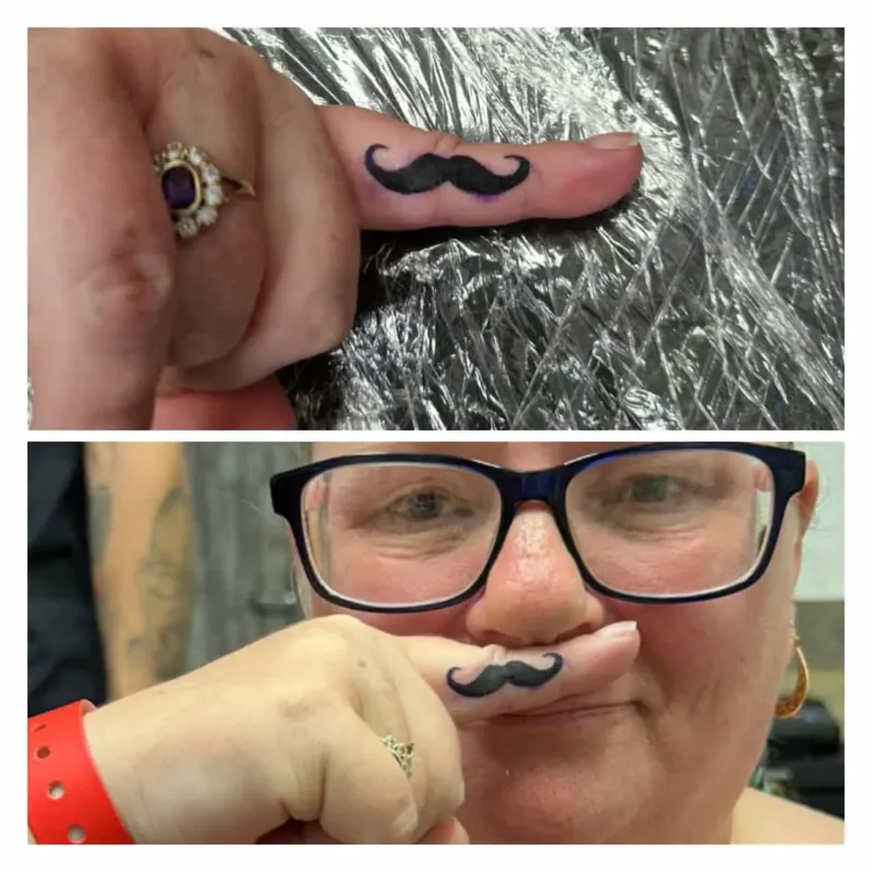 Tattoo Bigote